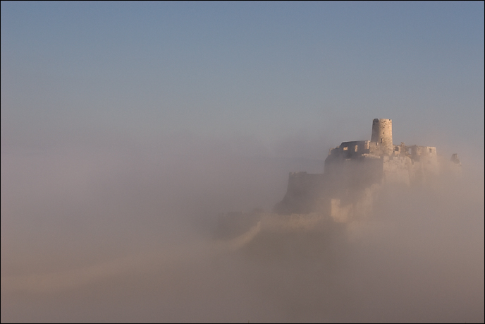 spissky hrad mgła.jpg