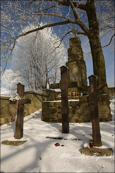 vojensky/vojnovy cintorin z 1. sv. vojny Zdynia w zapadnej Halici, Polsko